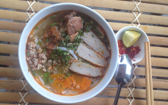 Bánh Canh Chả Cá Miền Trung