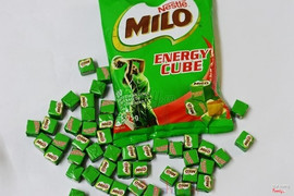 Kẹo Milo cube kẹo Milo Energy cube 100 viên Ms.Mai_0986.938.915 Giá: 250.000đ Hãng sản xuất: Nestle Quy cách đóng gói: 100 viên Trọng lượng mỗi viên: 2,75g Trọng lượng 1 gói: 275g 