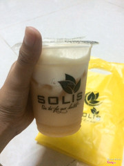 Đi chơi gần đây nên ghé uống thử. Cảm giác machiato ở đây cực giống KOI. Mà giá thành rất bình dân (size M như hình blacktea machiato 18k). Uống 10 tặng 1. Nếu có dịp ghé liền.