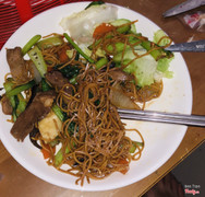 Mì xào thập cẩm