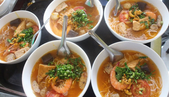 Bún Riêu Tôm Cô Hậu