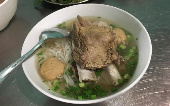 Bún Mọc Sườn - Út Tịch