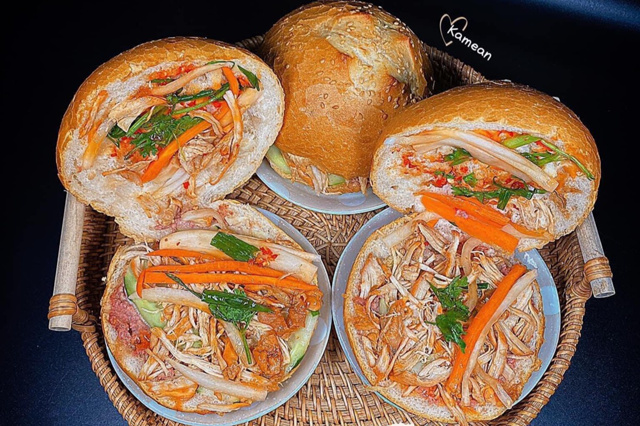 Bánh Mì Gà Xé Nhà Chíp - Nguyễn Ái Quốc