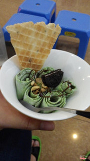 Kem cuộn trà xanh oreo 25k