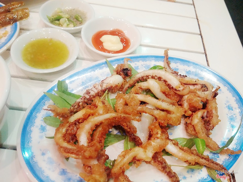 Râu mực chiên mắm