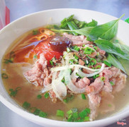 Phở bò tái nạm 