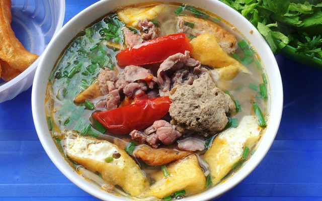 Bún Riêu - Công Trường Quốc Tế