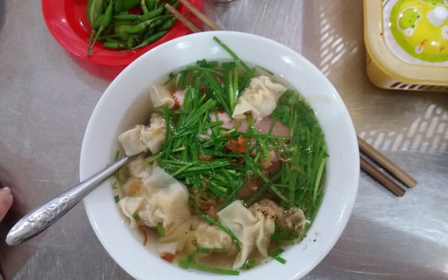 Bánh Canh & Hủ Tiếu - Quán Ăn Bình Dân