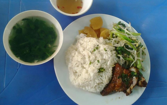 Hà Anh - Cơm & Các Món Bình Dân