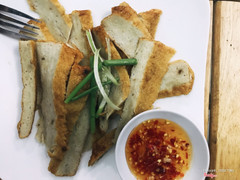 Chả cá dai ko pha, ăn nước chấm nhà làm...