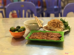 Bánh cuốn chả xiên ngon toẹt