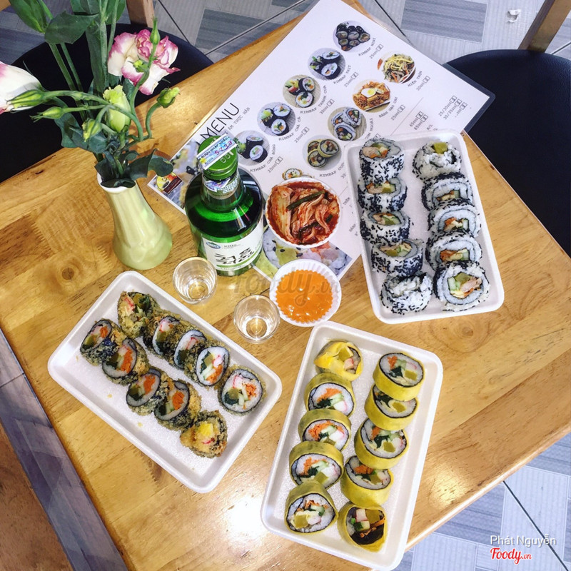 Kimpap ở đây có nhiều loại lắm nhe