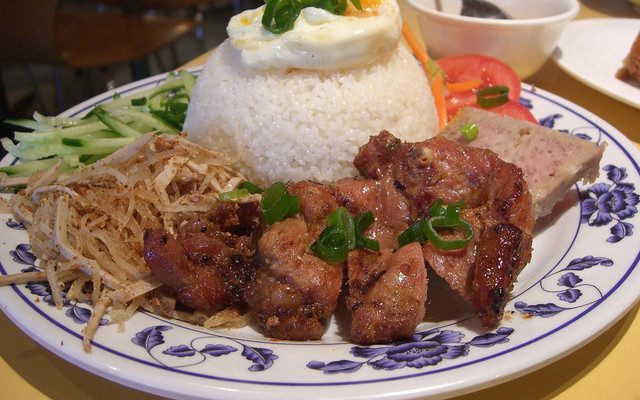 Cơm Sườn 54