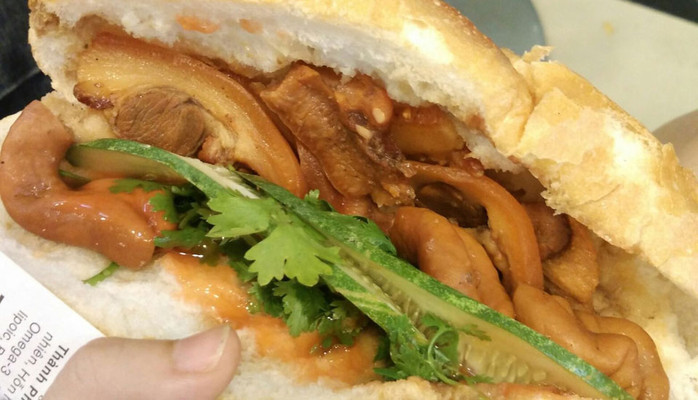 Tuấn Mập - Bánh Mì & Phá Lấu