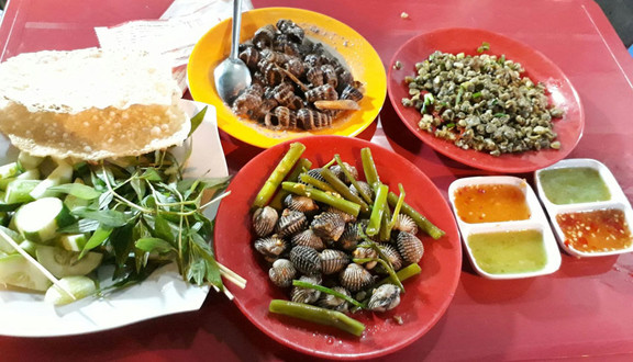 Quán Huy - Ốc & Hải Sản