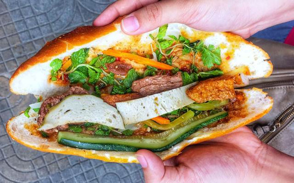 Quán 94 - Bánh Mì & Nước Mía Siêu Sạch