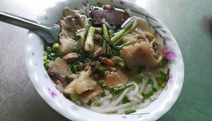 Định - Hủ Tiếu & Banh Canh Giò Heo