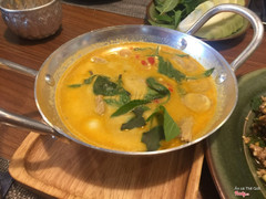 Hoàn toàn nhạt nhẽo và vị bơ quá ngấy.