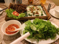 Bánh Hỏi Thịt Nướng
