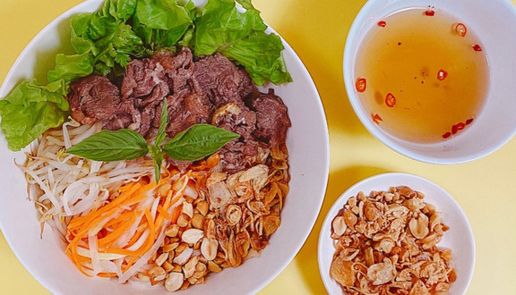 Eng's Kitchen - Chả Rươi & Bún Trộn - Nghi Tàm