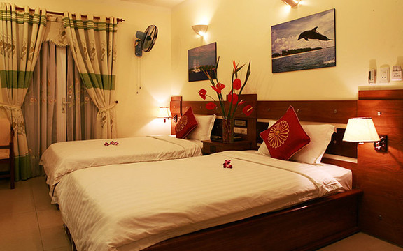 Nguyên Long Hotel - Phan Văn Trị