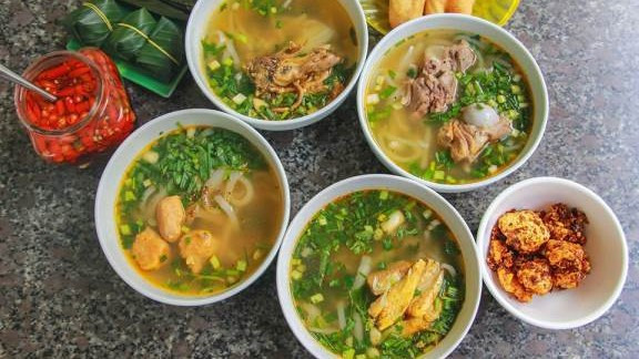 Bánh Canh Cá Lóc Xứ Huế Hải - Nguyễn Hữu Thọ