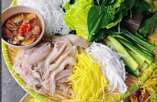 Quán Cậu Mười - Bánh Canh & Mẹt Bánh Tráng Cuốn - Huỳnh Văn Cù