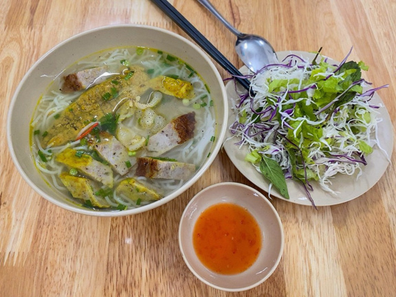 Bún Sứa Nhỏ Ơi - Lưu Văn Viết