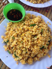 Cơm chiên trứng 35k