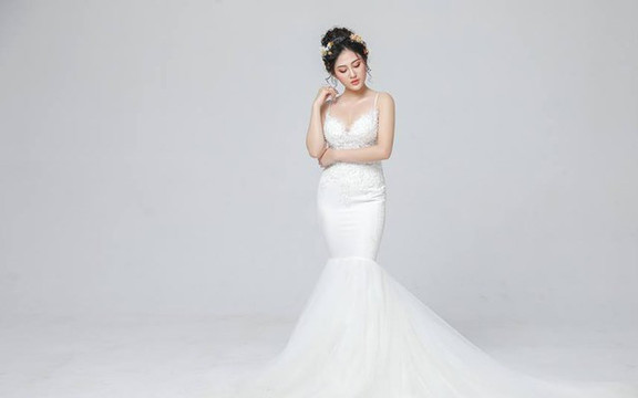 Lily Wedding Dress