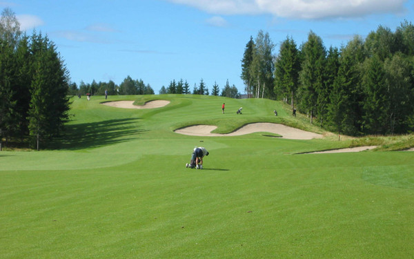 Twin Doves Golf Club - Trần Ngọc Lên