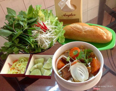 Bò kho bánh mì