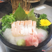 sashimi cá hồi