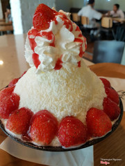 Bingsu Dâu Lớn nè...^^...yummy