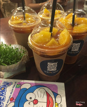 View đẹp , nước uống được đào nhiều lắm . Giá ok so với mặt bằng ! 