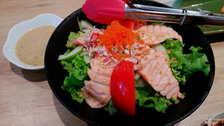 salad cá hồi