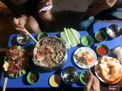 📢Thời tiết này mà tụ tập bạn bè ăn đồ nướng thì chỉ có tuyệt vời luôn😍 📣Hãy thử ghé ngay quán nướng tú béo với món nướng chảo xèo xèo nóng hổi   thơm ngon ăn kèm nước sốt me mang hương vị riêng biệt của riêng quán nhé! Chỉ 150k 1 suất dành cho 2 người tặng kèm 1 đĩa bánh mì + củ đậu .  👏 Đặc biệt khi gọi suất 4 người sẽ được tặng ngay 1 ca trà đá !  👍 Đảm bảo đồ ăn tươi ngon , sạch sẽ hợp vệ sinh  💥 Giá cả phải chăng nhưng vẫn đi đôi với chất lượng 👌   📱Sdt 0981335112( tú)  🏍 Địa chỉ : 33 vĩnh phúc - ba đình -hn các bạn đi từ dốc 565 hoang hoa tham xuống là thấy quán nướng tú béo luôn nhé ! 👏 Rất mong sự ủng hộ của các bạn mình mở từ 6h chiều nha 😋
