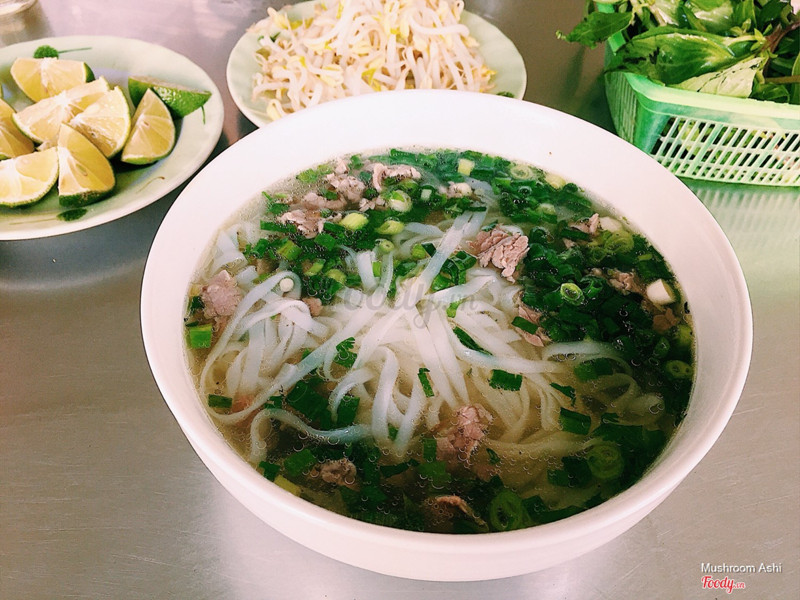 Phở bò tái