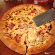 
Pizza viền phô mai