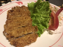 Tonkatsu thịt heo