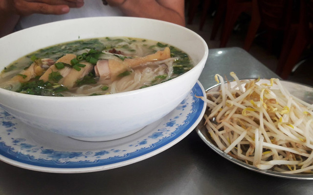 Phở Tân Hà Nội - Đặc Sản Gà Ta