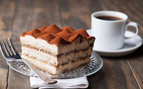 Bạc Hà's Kitchen - Bánh Tiramisu Online