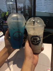 Soda Saigon Pearl vs Milkshake socola dừa