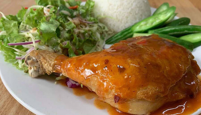 Bà Ba Quán - Cơm Gà Xíu - Lạc Long Quân - 46 Ngõ 218 Lạc Long Quân
