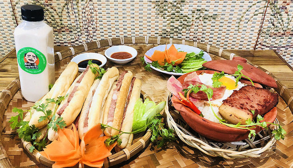 Ông Nội Tôi - Xôi Niêu & Bánh Mì Que