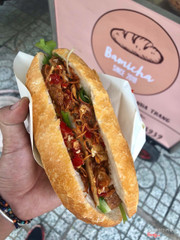 Bánh mì chả cá chiên 👍🏼