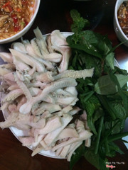 Dạ dày bò luộc chấm mắm gừng cay