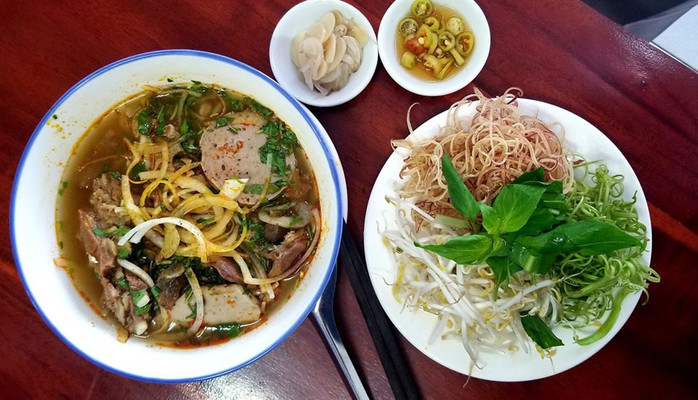 Bún Bò Gốc Huế - Hai Chị Em