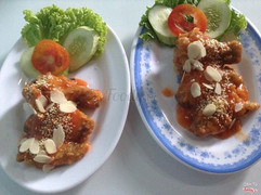 Gà Tẩm sốt chua ngọt(hạnh nhân& mè thơm)