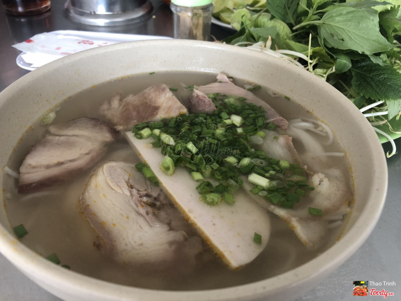 Bún giò heo